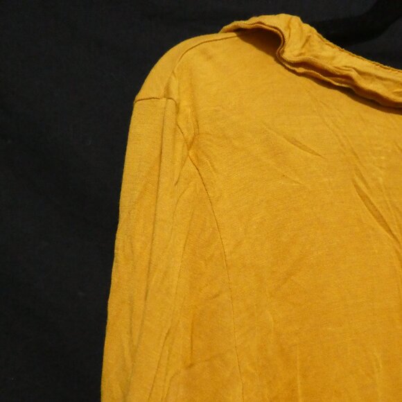 H&M | medium | Ruffled Yellow Rayon Long Sleeve Knit Shirt - Picture 10 of 16